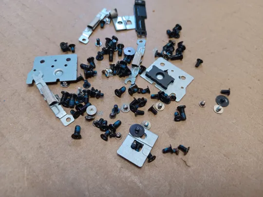 номер1055-31 комплектуюче краплення гвинти  для Dell  XPS 17 XPS17  9700 Precision 5750 оригінал Інтернет-аукціон