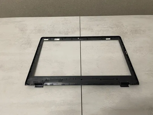 Купити Рамка матриці до Dell Inspiron 5748, #0XNX85    - візуально всі кріплення цілі