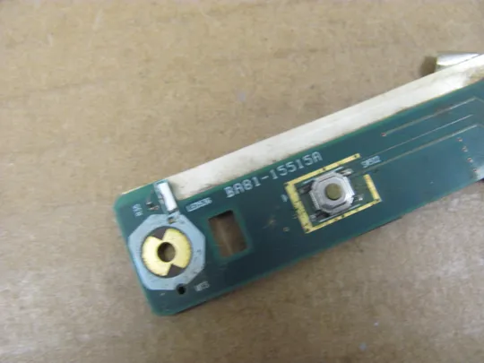 830-15 плата кнопки тачпаду  BA81-15515A  для  SAMSUNG  NP700 NP700G7A 700G  оригінал Де купити