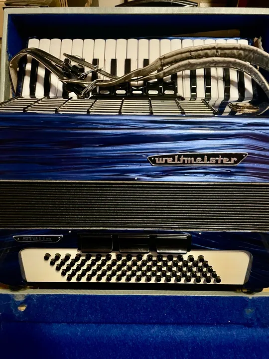 Акордеон Weltmeister Stella 1967 рік, 80 басів, Німеччина Ціна