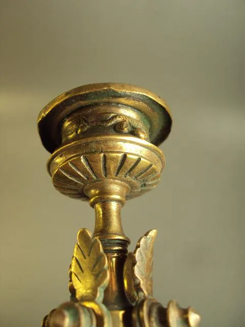 Подсвечник латунь на 4 ноги листочки маленький высота 12 см №677 З аукціону