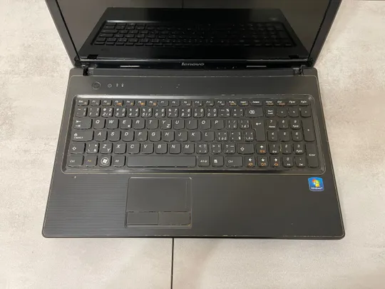 Комплектуючі, ноутбук на деталі Lenovo G575 - матриця, корпус, палмрест, кришка матриці та ін.  Ноутбук не робочий Характеристики