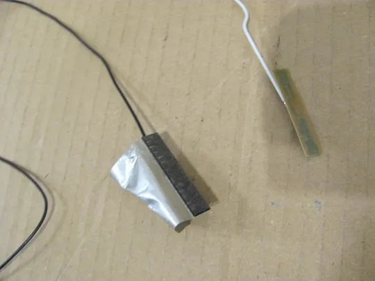 номер0004-9 WI-FI антени для Asus F75A X75A X75VD K55V X75VB X55 X75A1 F75 A75 оригінал З аукціону