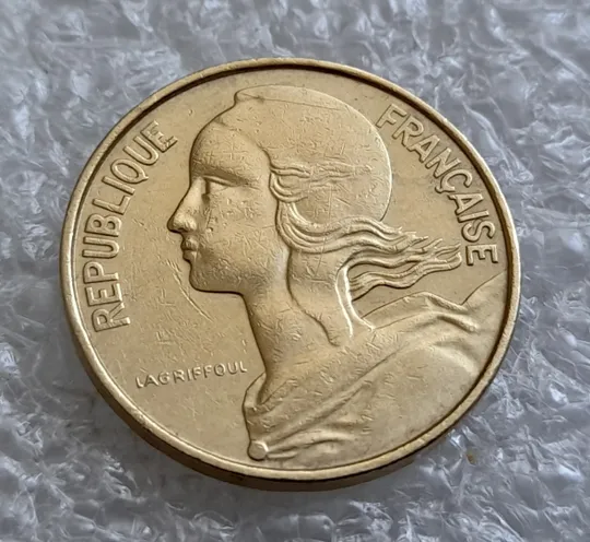 (2237) 10 сантимів 1965 Франція (10 сантимов 1965 Франция) З аукціону