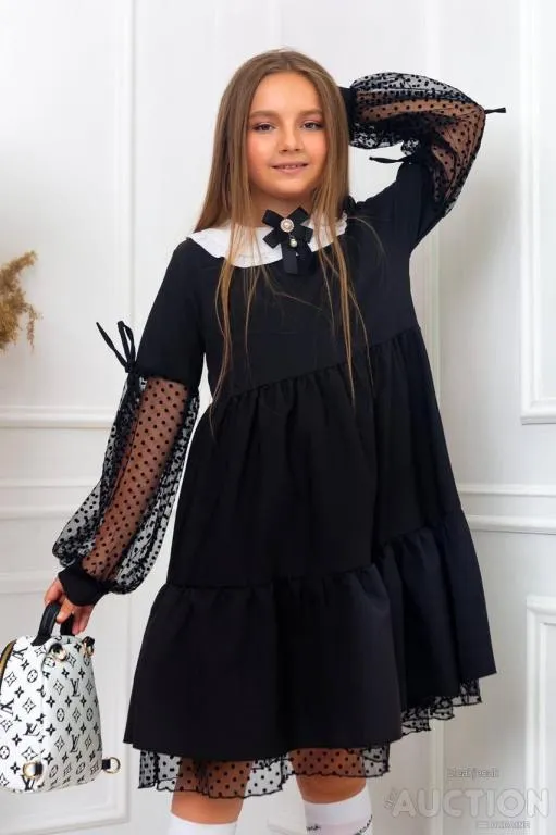 Сукня для дівчинки колір чорний З аукціону