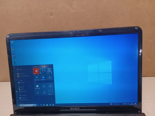 Купити 1324 Sony Vaio SVE171A11M 17,3&quot; FHD i7 3612QM 2,1Ghz / 8Gb / 240ssd / Radeon HD7600m 2Gb 128bit / WebCam / Led keyboard + блок живлення