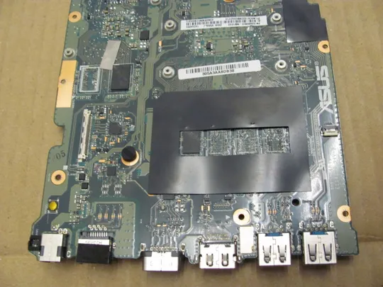 554-30 материнська плата i3-5010U SR23Z 60NB0810-MB1E02 для ASUS R556L X555LD оригінал На торгах