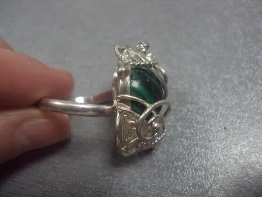 Комплект набор серьги и кольцо малахит серебро 925 проба украина 21,57 г 17 размер клейм нет №15027 З аукціону