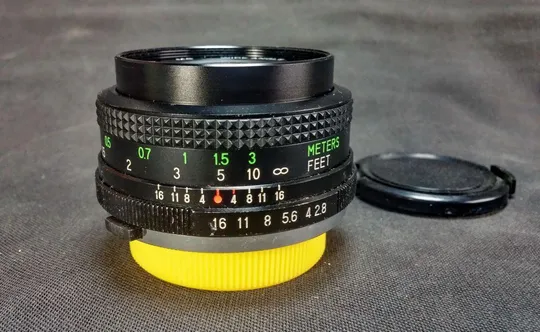 фотообъектив Olympus OM Vivitar MC 28mm/2.8 ф49мм made by Komine З аукціону