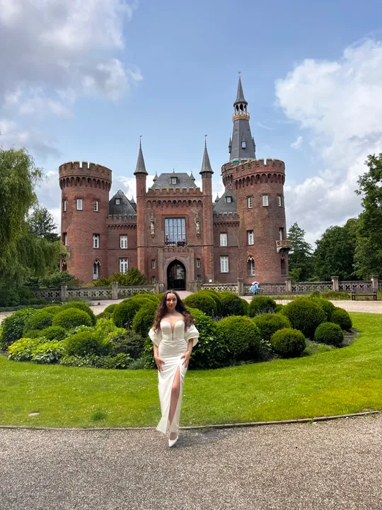 Плаття З аукціону