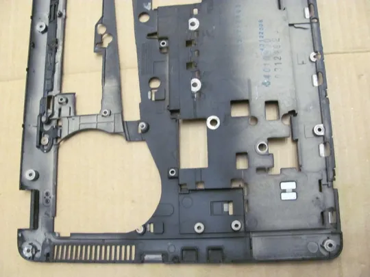 номер0243-3 Кришка дно піддон корпуса Нижний корпус(дно)для ноутбука низ дно поддон Нижняя часть 6070B0675902 730813-001 для HP EliteBook 850 G1 оригінал Характеристики