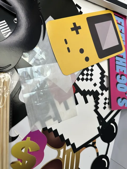 Фон для вечірок Тема 90-х (ящик 25) Де купити