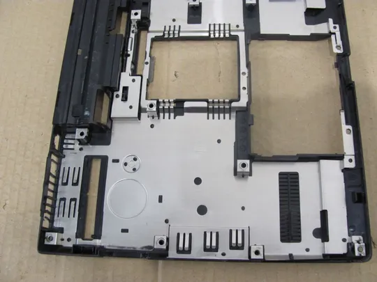 номер0152-4 Кришка. дно, піддон корпуса для FUJITSU LIFEBOOK E752 E781 E782 оригінал З аукціону