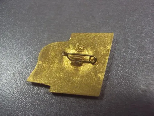 Купити знак активист газеты правда №8144