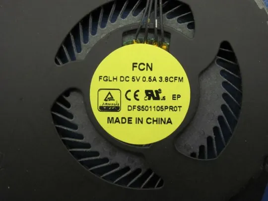 №303-12 Вентилятор (кулер, FAN) 07HJFG для DELL LATITUDE E5570 5570 оригінал З аукціону