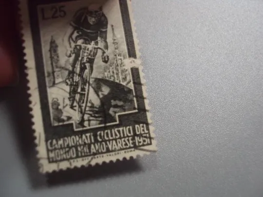 Купити марка Италия 1951 чемпионат мира по велоспорту велосипед спорт 25 лир гаш №2888