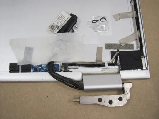 643-7  кришка матриці 6070B1063701  з петлями і шлейфом  для HP ELITEBOOK X360 1030 G2  оригінал Недорого