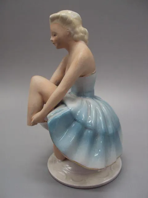 Фигура фарфор Германия балет балерина завязывает пуанты 17 см под реставрацию (№1857) №10572 Інтернет-аукціон