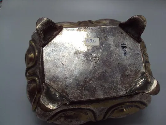 Шкатулка латунь посеребрение Варшава B.Henneberg warszawa братья Хеннеберг высота 13 см (№969) Характеристики