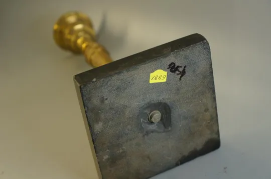 Подсвечник на подставке высота 19 см (№ 1889) З аукціону