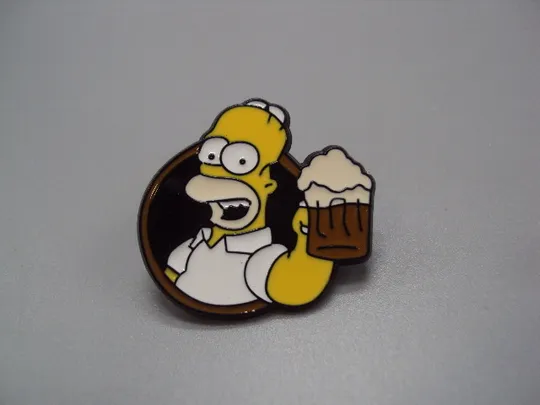 Значок пін Сімпсони мультсеріал Гомер Сімпсон з пивом знак брошка №18492 Ціна