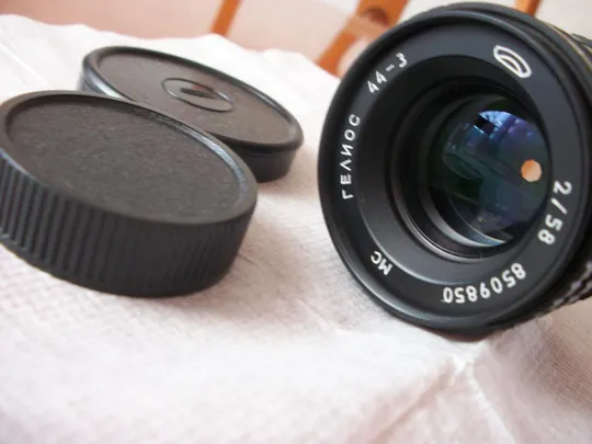 Объектив МС Гелиос 44-3, Беломо , резкий , передняя-задняя крышки , M-42 , без царапин линзы , как новый Ціна