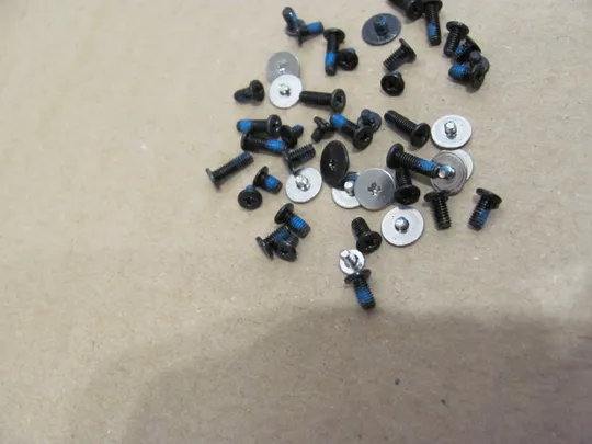 Купити 432-9 комплектуюче гвинти  для  DELL Latitude 3550 E3550 оригінал