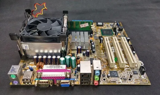 Материнская плата ASUS P4BGL-MX LGA478 Rev 2.0 + Pentium 4 HT 2.80GHz + 512Mb DDR 400 + др. Недорого