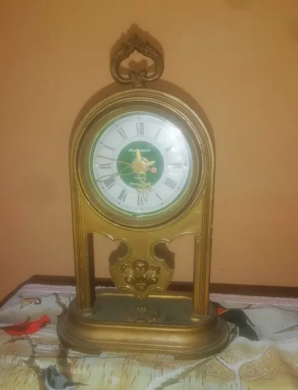 фото, Продам настольные часы Янтарь