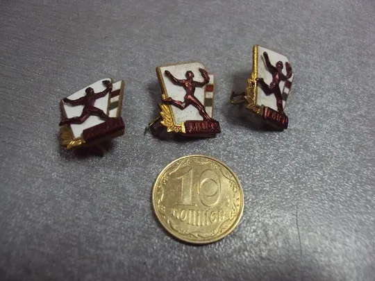 знак  массовое физкультурно-спортивное движение "килиан"  венгрия, KILIAN лот 3 шт №10486 Ціна