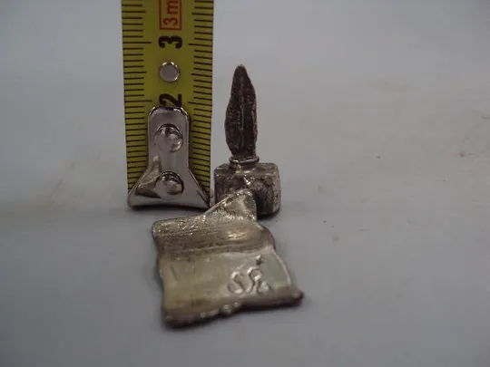 Купити Фигура миниатюра статуэтка письмо перо с письмом серебро 800 проба вес 6,52 г высота 2,7 см №36