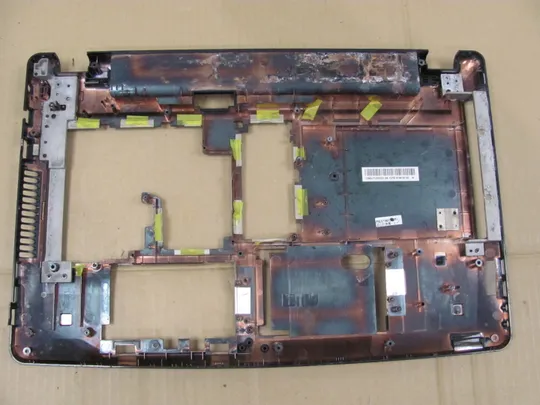 747-4 Кришка дно піддон корпуса 13N0-YVA0V01  для MEDION AKOYA E7222 оригінал Ціна