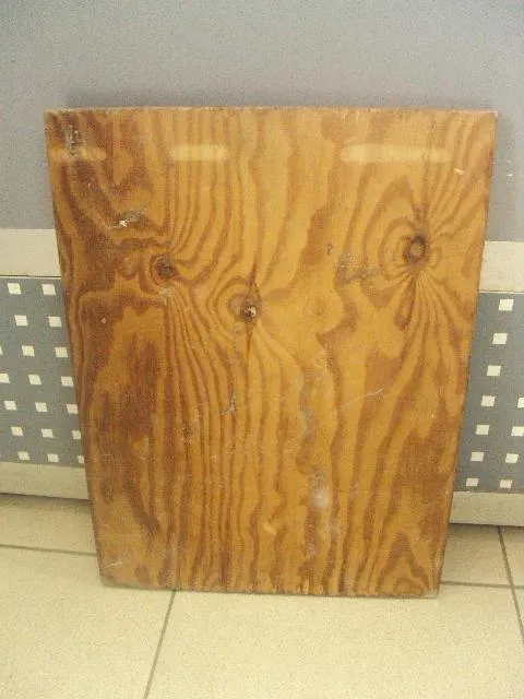 Чеканка дзержинский на дереве №293 Характеристики