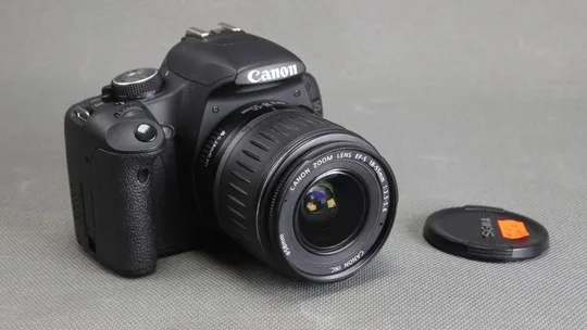 Цифровой зеркальный фотоаппарат Canon EOS Rebel T1i (500D) + Canon EF 18-55/3,5-5.6 Ф58mm Вживане Характеристики