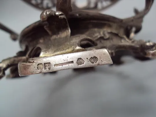 Фруктовница серебро 800 проба вес 1,490 кг размер 15,4х14х15,2х22 см внутр. 21х26 см №13483 Де купити