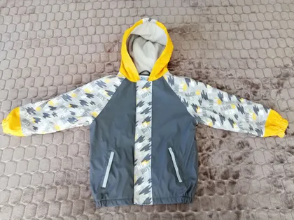 фото, Куртка-дощовик для хлопчика (розмір 110-116) демісезонна.
