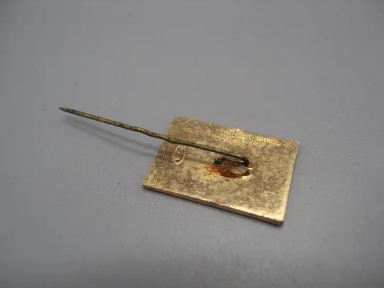 Знак 50 лет ссср герб серп и молот фрачник игла №17357 Продаж