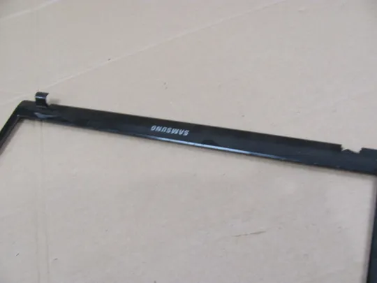 Купити 357-32 рамка матриці BA75-03753A для SAMSUNG NP305 NP305E5A 305E оригінал