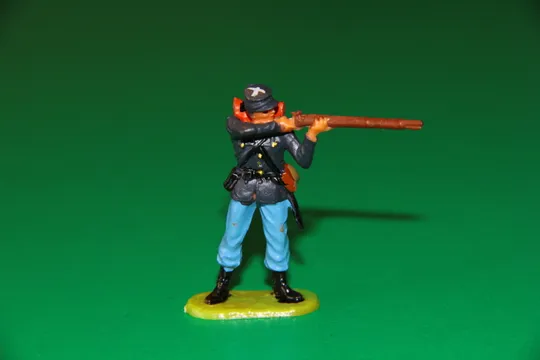 ПІХОТИНЕЦЬ ПІВНОЧІ США №9178 4  пехотинец ELASTOLIN 40мм ФРГ Продаж