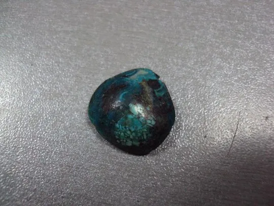 Камень хризоколл зеленый для ювелирных изделий вес 2,62 г размер 6 х 20 х 19 мм №13275 Ціна