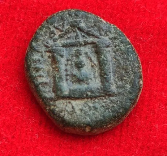 Купити Монета древняя имп.Веспасиан храм г.Перге 1 век н.э.  vn527