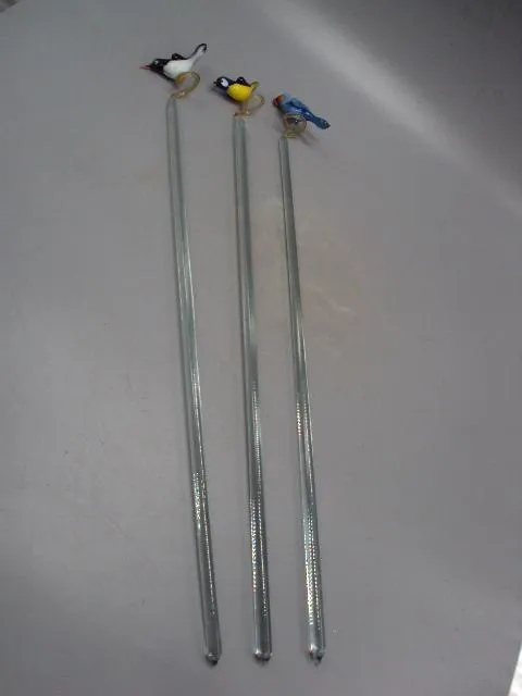 Интерьерные птички попугай, синичка и сорока на палочках стекло в вазу лот 3 шт 47 см и 45 см №13996 Ціна