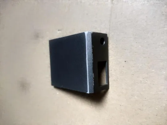 Заглушка Dell Latitude E6410 правая (с DisplayPort) Ціна