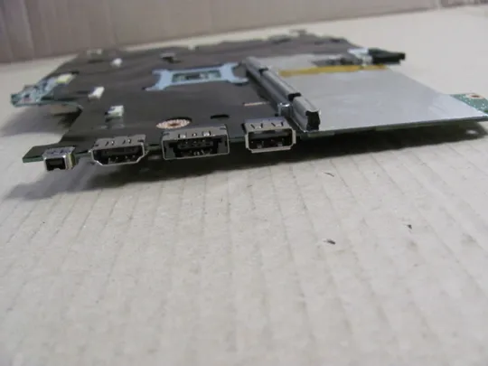 7-5 материнська плата 0JD7TC 01014UY09-23T-G для Dell Latitude E5520  оригінал Характеристики