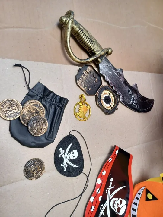 Купити Дівчачий піратський костюм  (ящик 27)