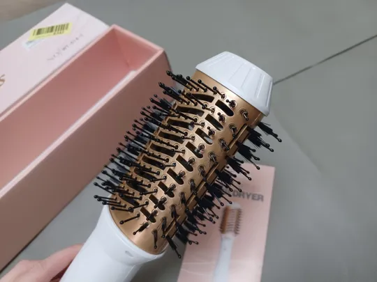 0390,,, Фен-щітка з іонізацією Ukliss WT-014-1  Стан Нового  НІМЕЧЧИНА Де купити