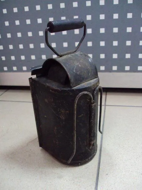 Керосиновый фонарь минометчика образца 1937 года высота 15,7 см, с ручкой 20 см №11377 Продаж