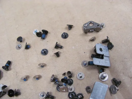 Купити 750-5 комплектуюче гвинти для DELL Latitude 7520 E7520 оригінал