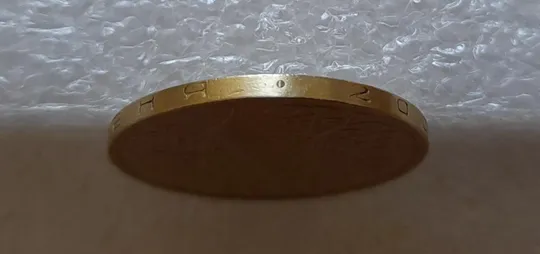 (3684) 1 гривня 2001 1АД3 брак "око змії" на гурті (2 тип), викрошка (1 гривна 2001) Ціна