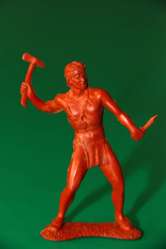 ІНДІАНЕЦЬ З НОЖОМ І ТОМАГАВКОМ индеец 70мм  AUBURN США М`ЯКА РЕЗИНА З аукціону